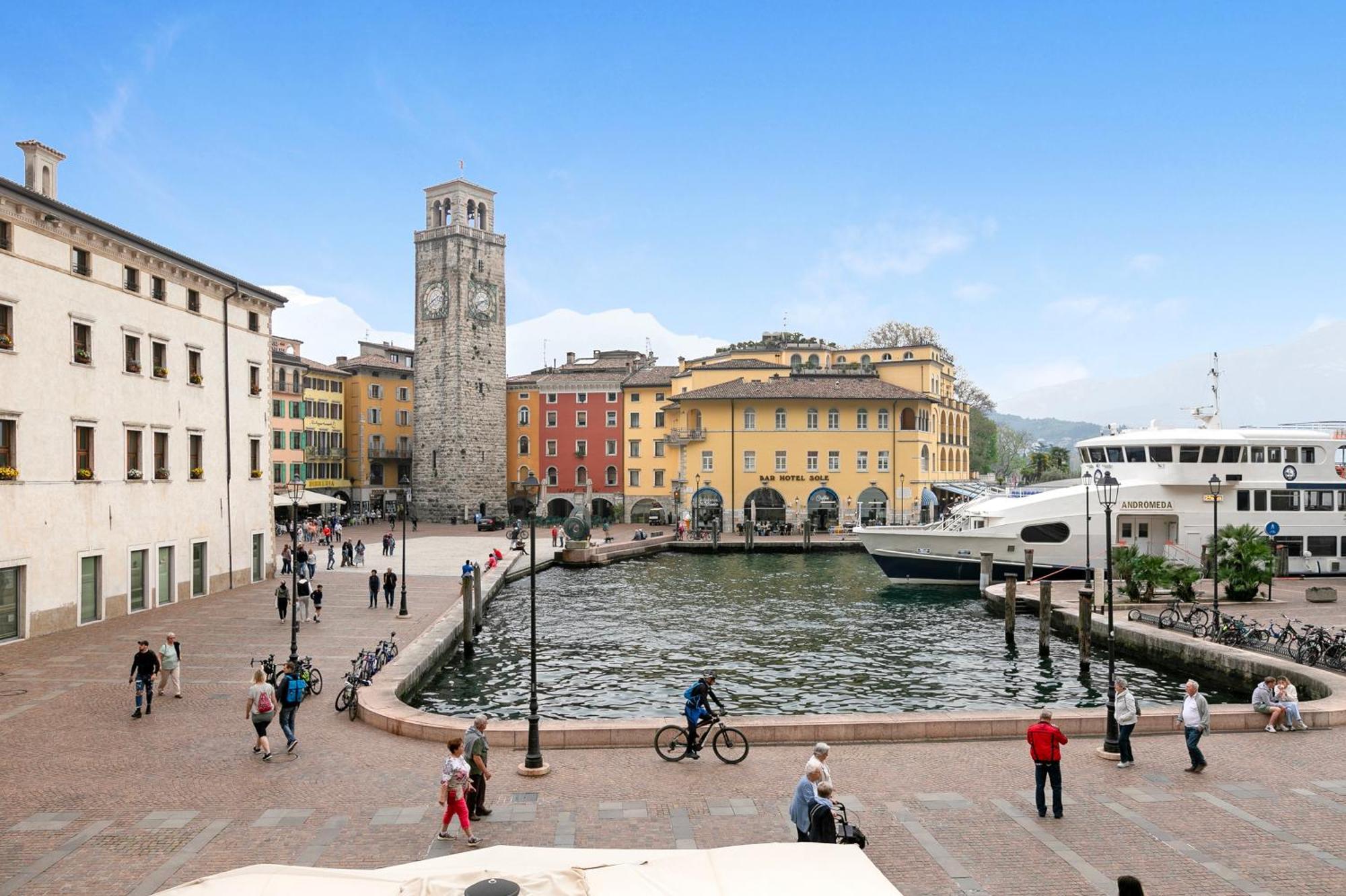 Lake View Historical Center Apartment - Happy Rentals Riva del Garda Exterior foto