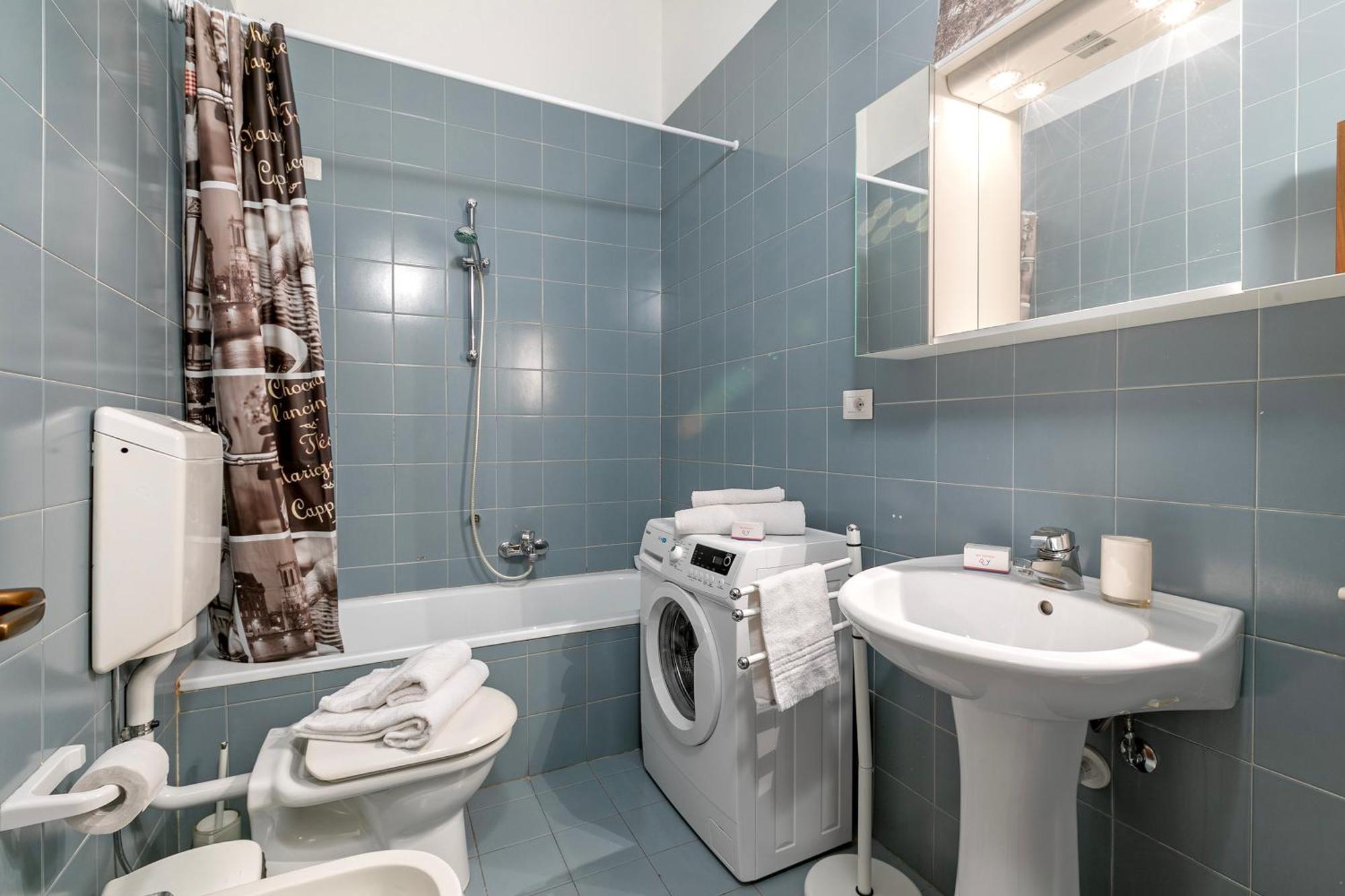 Lake View Historical Center Apartment - Happy Rentals Riva del Garda Exterior foto
